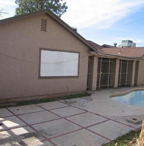 2nd image of 4136 E Apollo Rd