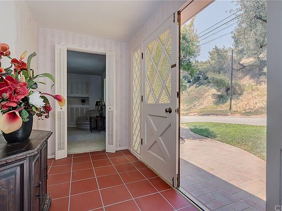 3rd image of 4305 Vista Largo