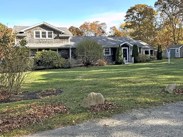 35 Mariners Way, Edgartown, MA 02539