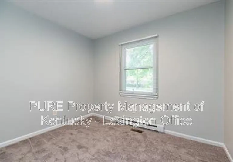 316 Longview Dr — Photo 11