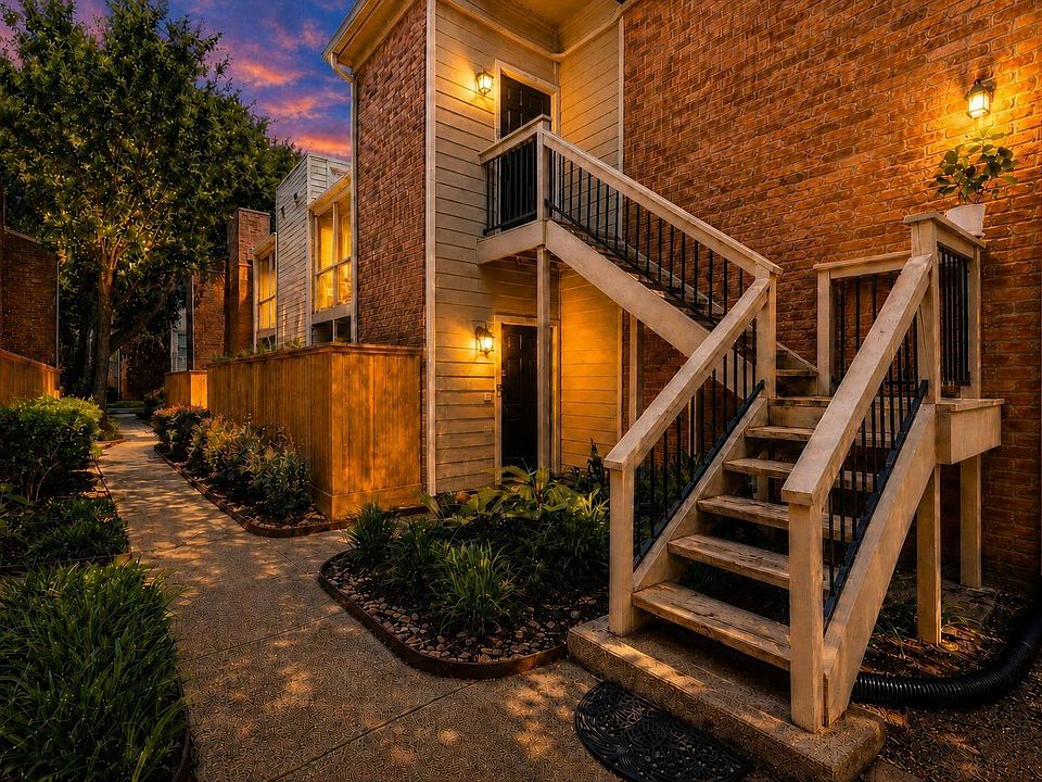 1st image of 2001 Bering Dr APT 7L