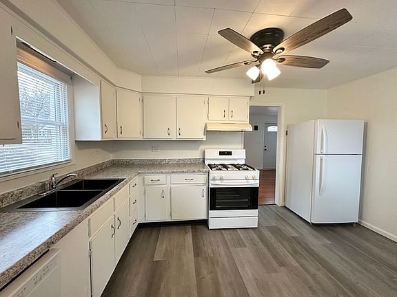 4th image of 858 Clay St