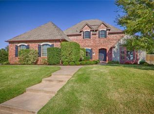925 Shady Glen Cir, Edmond, OK 73025