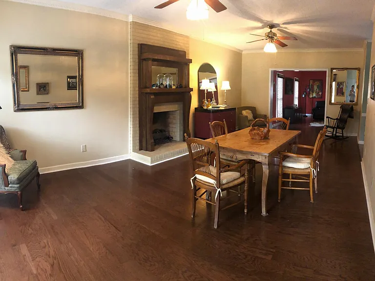 1444 Freedom Ct — Photo 21