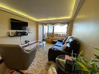 Sold by Metropolitan Property Group