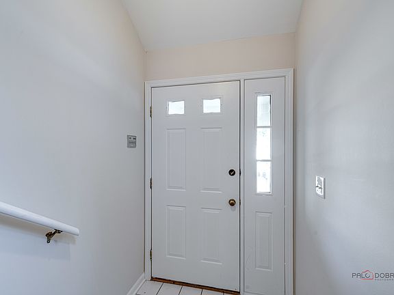 4th image of 929 Suffolk Ct #138C