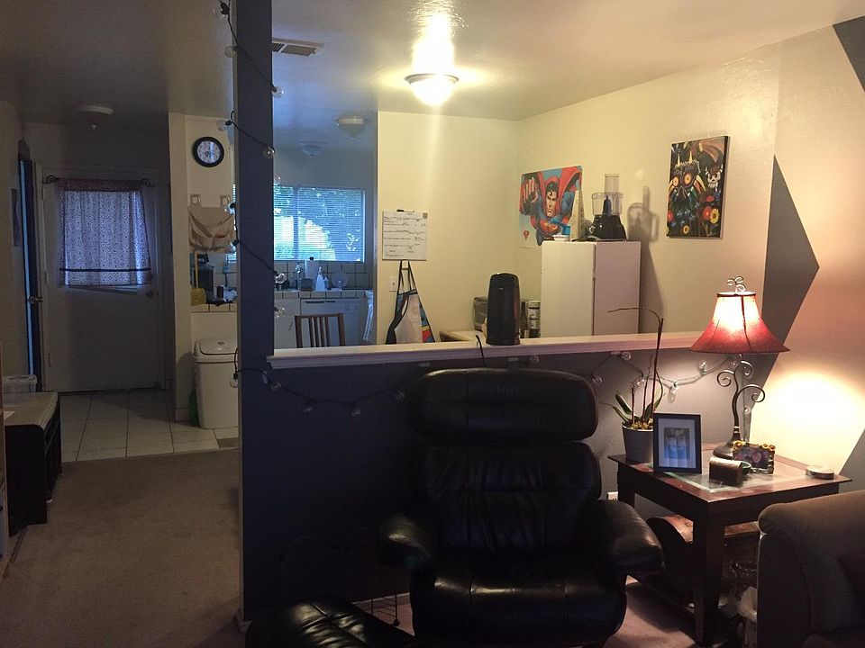 1st image of 372 Cypress Ave APT 2