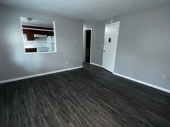 3rd image of 358-362 Edwards Ave N #358-09