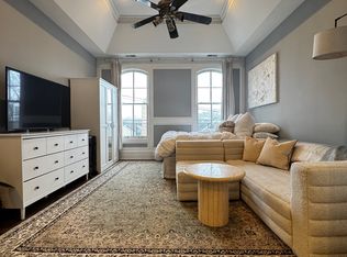 334 W Menomonee St APT 305, Chicago, IL 60614