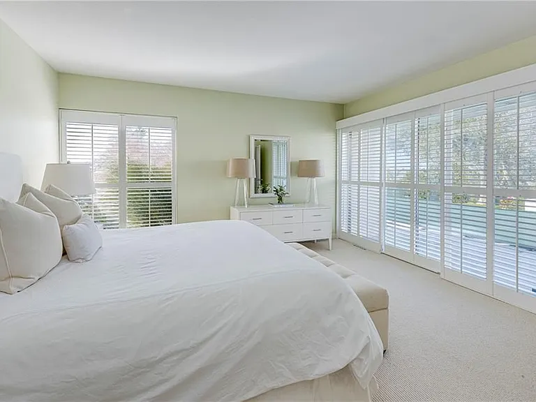 111 Ocean Ave — Photo 35