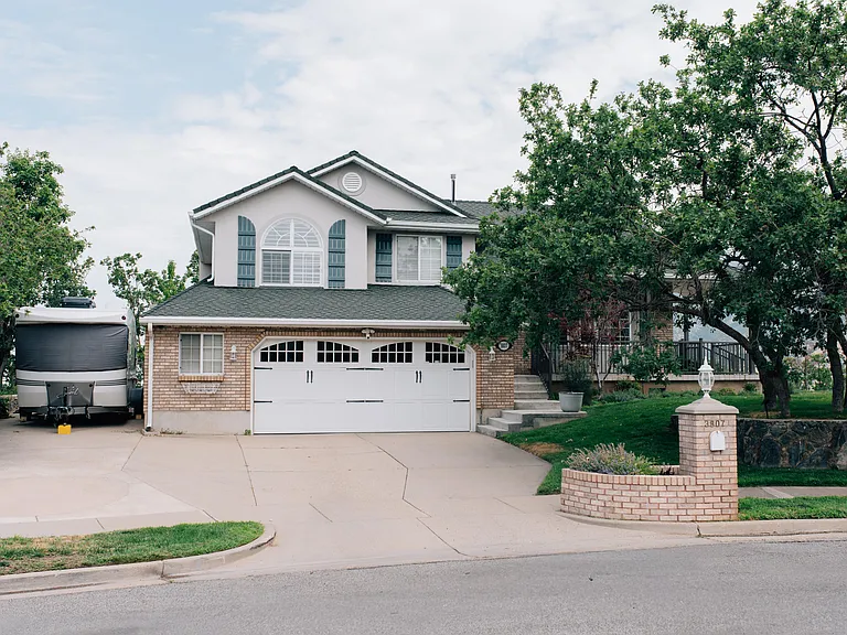 3807 N 2525 E — Photo 1
