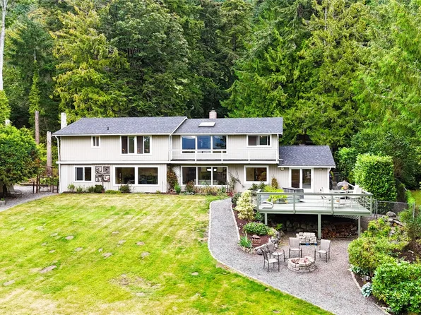 833 Chuckanut Drive, Bellingham, WA 98226