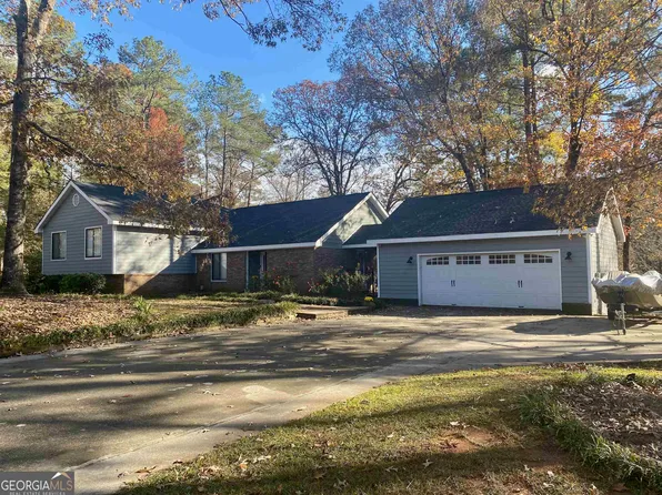 105 Maple Glen Ct, Centerville, GA 31028