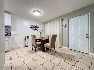 10765 SW 4th St APT 3, Miami, FL 33174