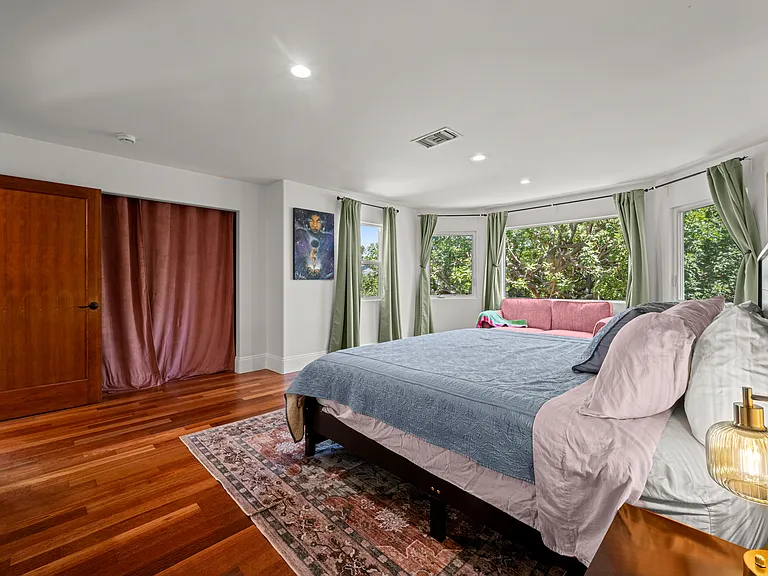 8302 S Sepulveda Blvd — Photo 33