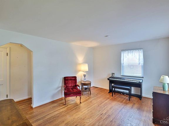 4th image of 4481 Hunt Rd