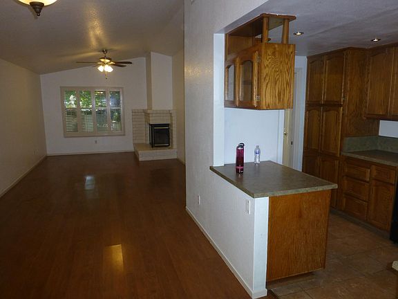 5th image of 107 Petrilli Cir