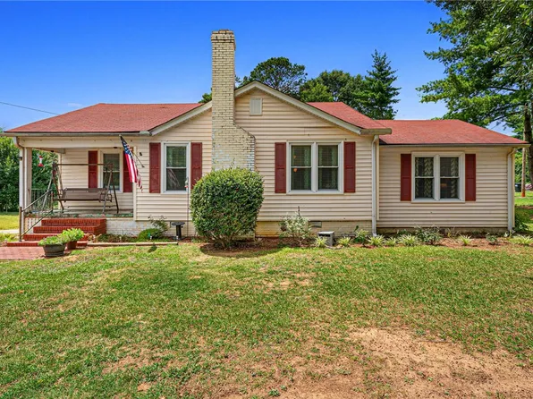 1705 E Calhoun St, Anderson, SC 29621