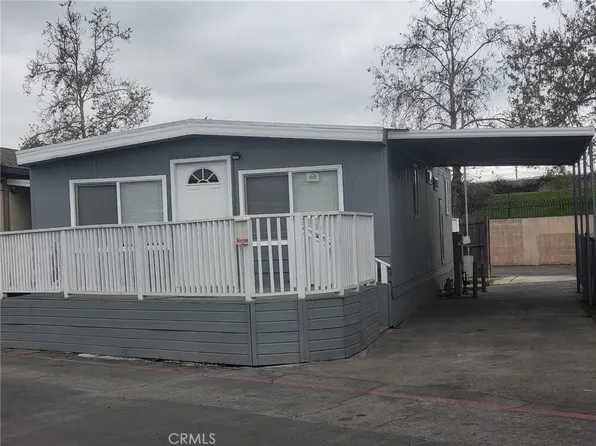 907 Paradise Ln, Long Beach, CA 90805