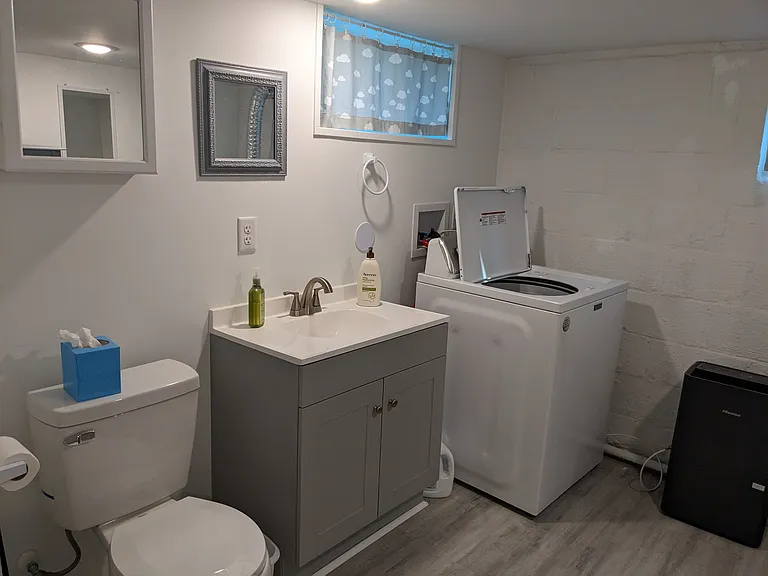 611 Lee Pl #B — Photo 9