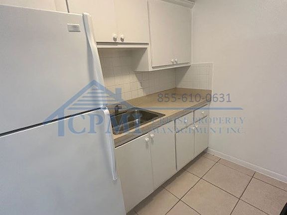 5th image of 1200 S Broadway APT 102