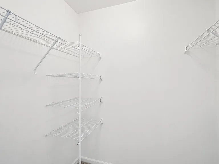 Abbey Ridge Apartment Homes — Photo 73