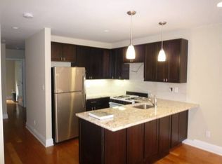 148 E 28th St, Brooklyn, NY 11226