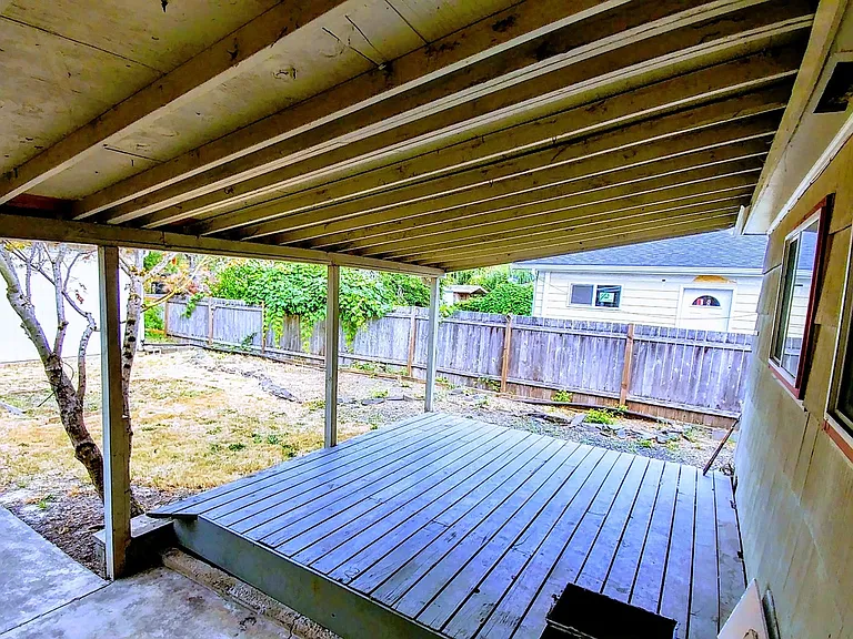 1556 McKinley St — Photo 11