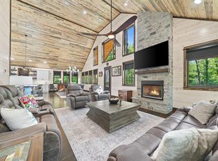 82 Bass Loop, Broken Bow, OK 74728