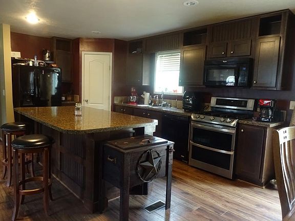 3rd image of 1027 Township Road 950n
