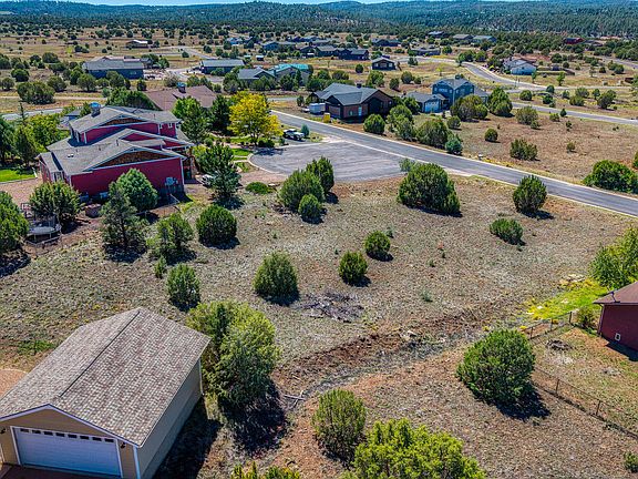 4th image of 741 S Rock Creek Dr