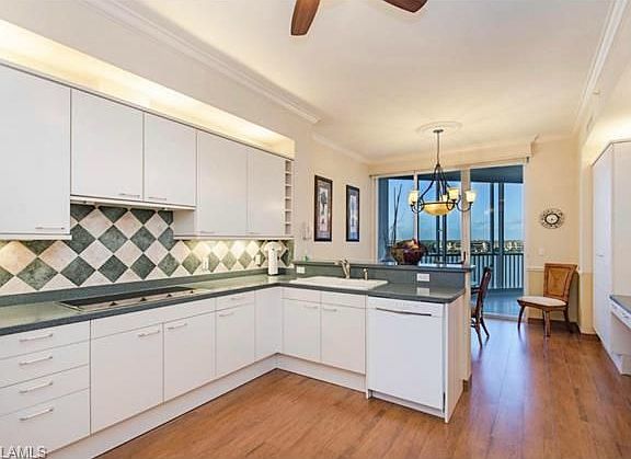 5th image of 5000 Royal Marco Way Unit 536