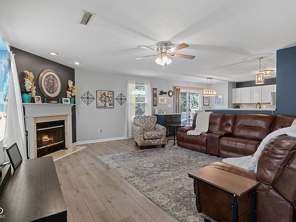 5th image of 4804 Spring Flower Ct