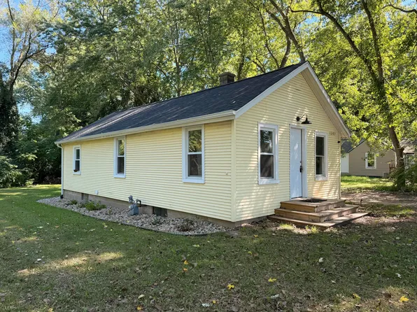 1597 Norton Ave, Benton Harbor, MI 49022