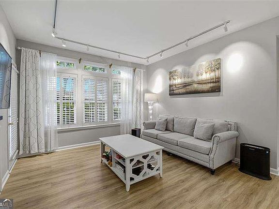 3rd image of 240 Renaissance Pkwy NE APT 102