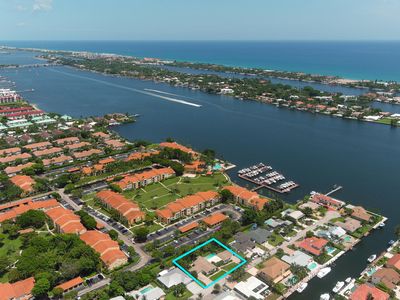 136 Lucina Drive, Hypoluxo, FL, 33462