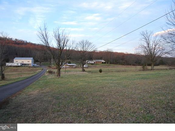 3rd image of 625 Ben Franklin Hwy W
