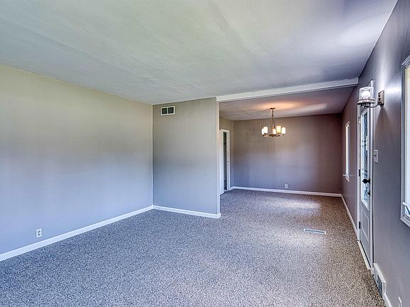 5th image of 430 Fuquay Rd