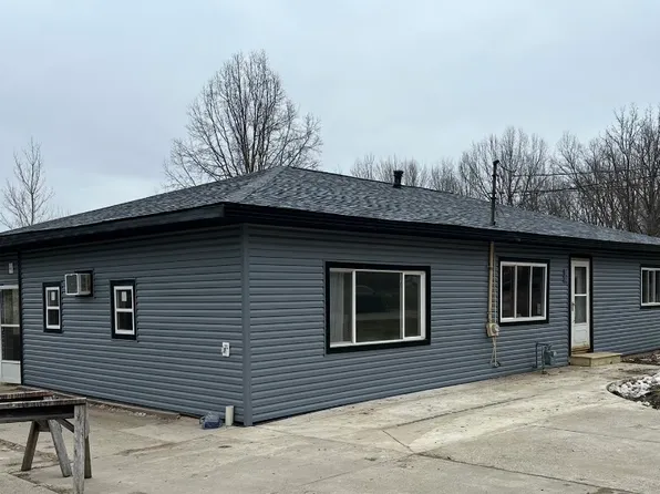 537 Ohio Ave, Ravenna, OH 44266
