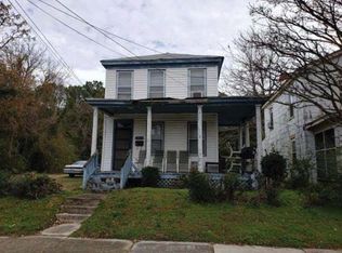 416 Pine Ave, Newport News, VA 23607
