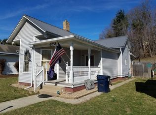 658 3rd St, Logan, OH 43138