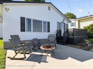 19320 E Chippewa Dr, Rodney, MI 49342