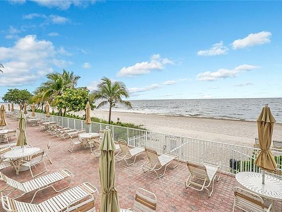 3rd image of 4250 Galt Ocean Dr APT 15A