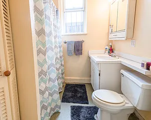 1911 W Belmont Ave #1 — Photo 8
