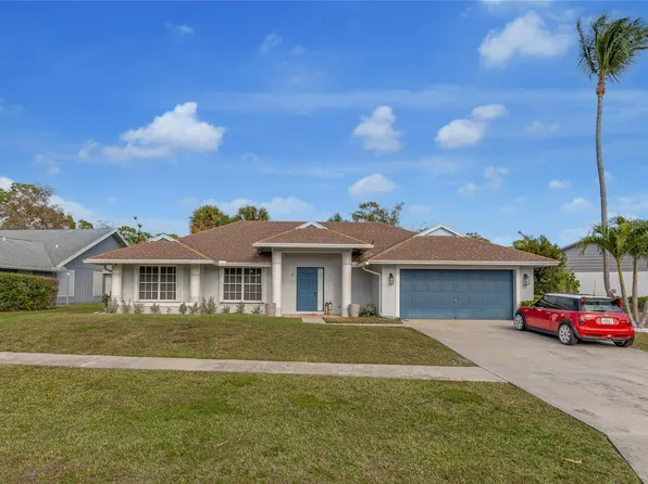 14429 Horseshoe Trace, Wellington, FL 33414