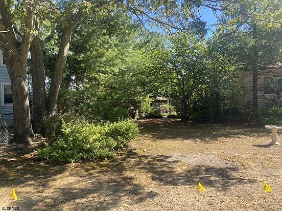 2nd image of 211 Drexel Ave