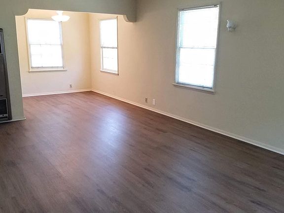 5th image of 1734 E 1st St APT 8