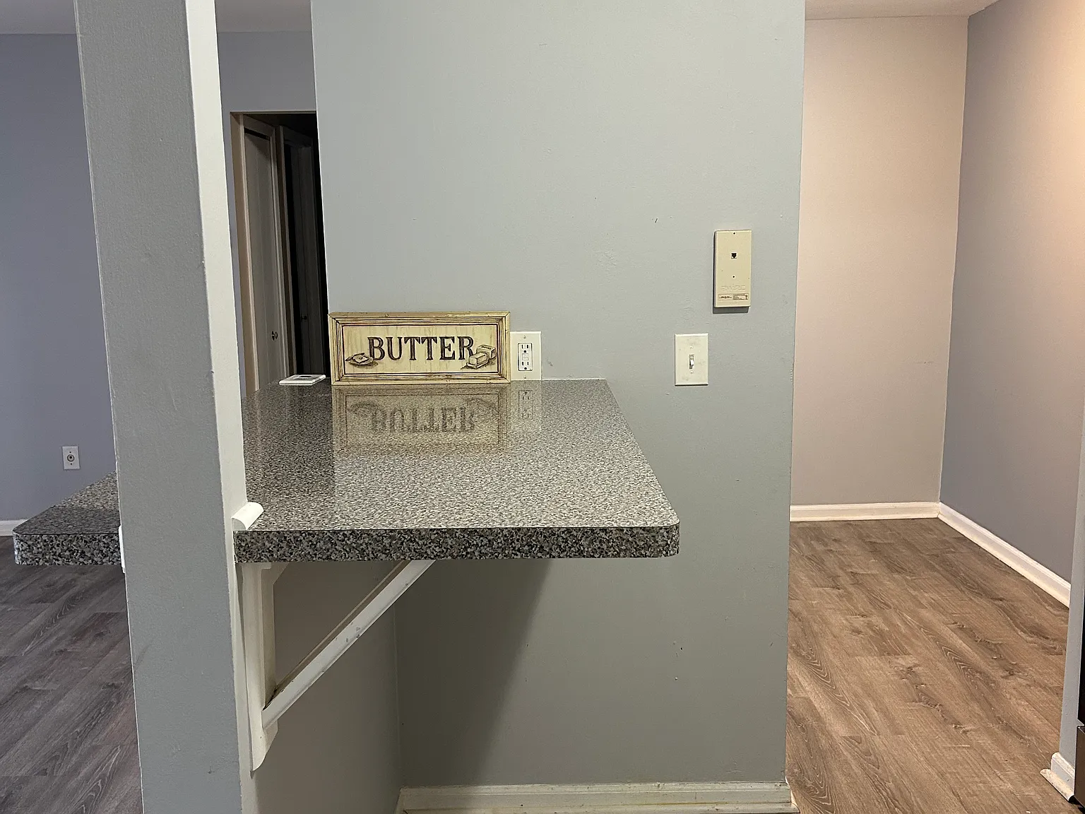 2 bed, 1300 sqft, $1,400 — Photo 3