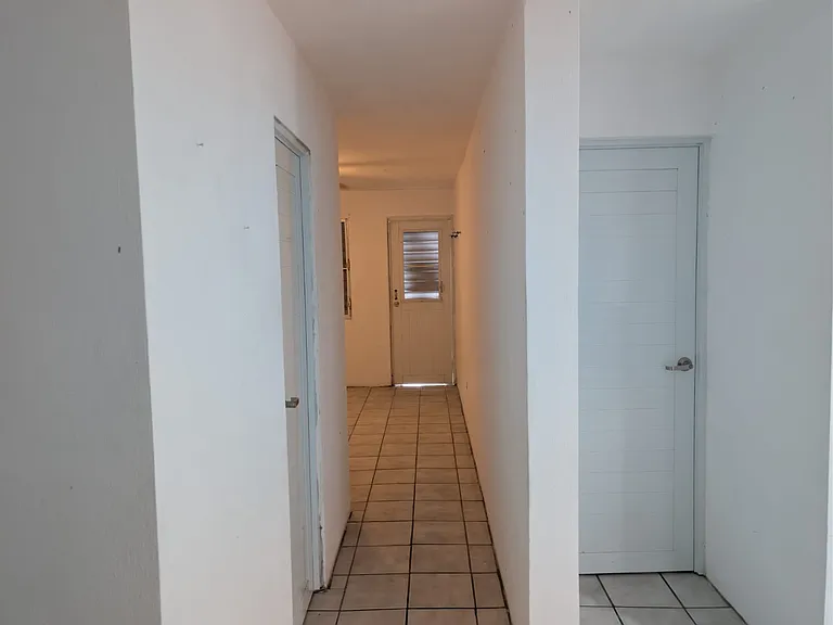 110 Calle Ramon Rivera Crescent Btm — Photo 8