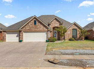 4813 Silvercrest Dr, Wichita Falls, TX 76310